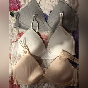 Set Catherine Malandrino Ribbed Wireless Bra Trio in Gray, White & Beige